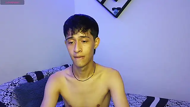 Snapshot of Danny_cute_05 chatting on October 3, 2025, 12:14 am Danny cute 05 online show from October 3, 2025, 12:14 am