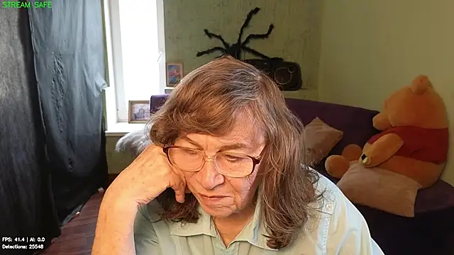 Betty Brick online show from July 24, 2026, 12:12 pm
