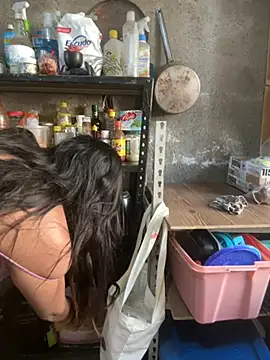 Snapshot of karysweetbeaury chatting on February 6, 2026, 9:33 pm karysweetbeaury online show from February 6, 2026, 9:33 pm