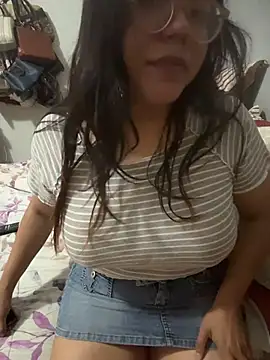 karysweetbeaury online show from October 10, 2025, 9:48 pm