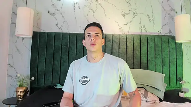 Dustin Sonne online show from November 14, 2025, 3:21 am