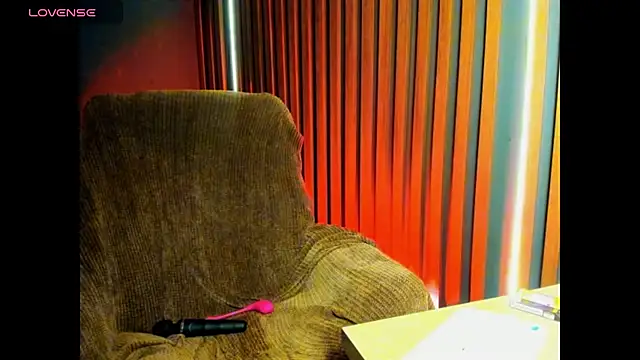 Snapshot of Antonia_Ivy chatting on February 24, 2026, 8:21 pm Antonia Ivy online show from February 24, 2026, 8:21 pm