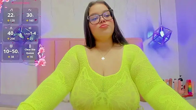 KELSSEYANDERS online show from December 16, 2025, 12:42 pm