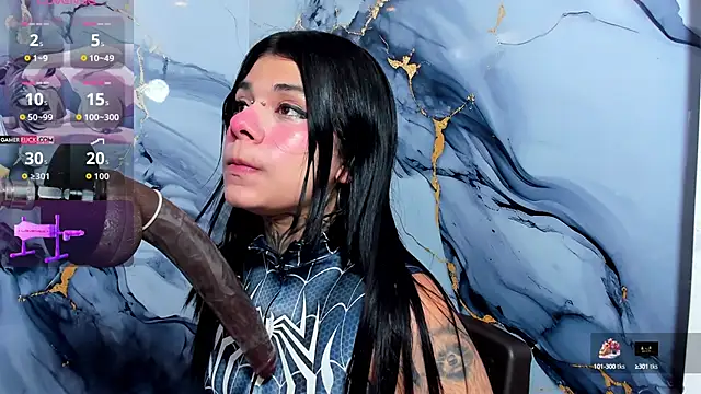 Emily Evo online show from October 14, 2025, 7:47 pm