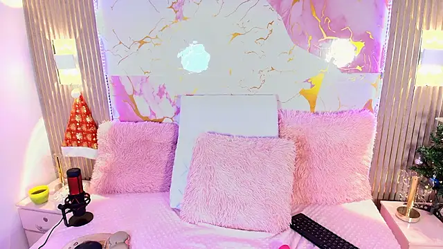 collins Daph online show from January 14, 2026, 11:41 pm