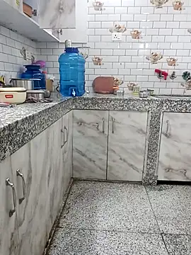 Snapshot of Anisha-Devi chatting on April 13, 2026, 8:07 am Anisha-Devi online show from April 13, 2026, 8:07 am