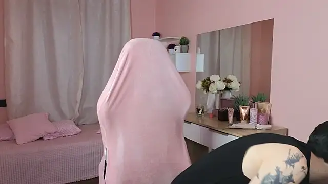 Martin Jin online show from October 16, 2025, 1:52 pm