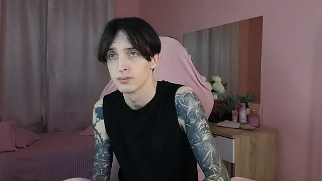 Martin Jin online show from November 4, 2025, 11:58 am