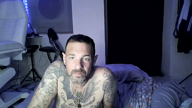 Snapshot of soumisdeblake83 chatting on April 22, 2026, 11:11 pm soumisdeblake83 online show from April 22, 2026, 11:11 pm
