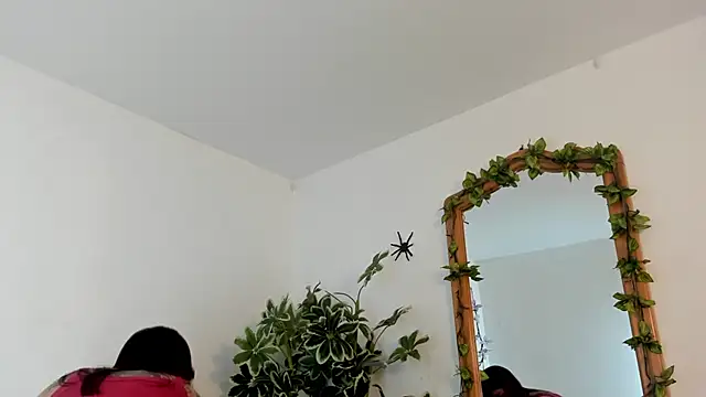 valerieMattson online show from November 6, 2025, 5:06 pm