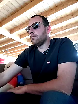 BrunJulienMetis online show from March 21, 2026, 10:09 am