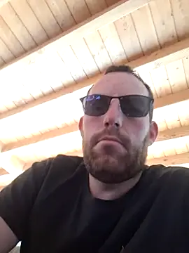 BrunJulienMetis online show from February 8, 2026, 2:59 pm