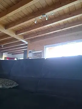 BrunJulienMetis online show from April 5, 2026, 6:09 am