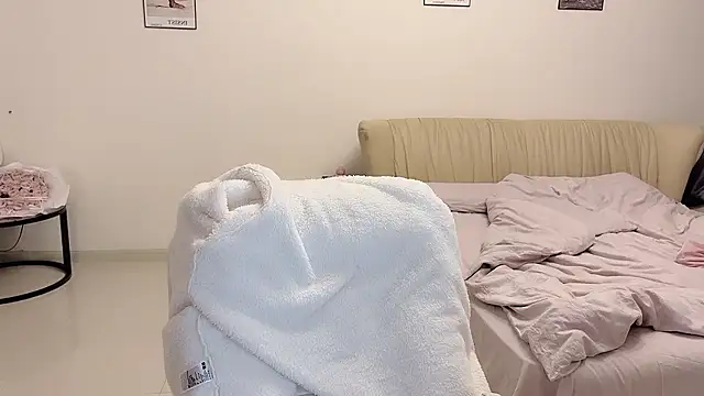 Purple-meng online show from January 18, 2026, 1:58 pm