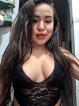 juliaYalla online show from September 23, 2025, 5:36 am