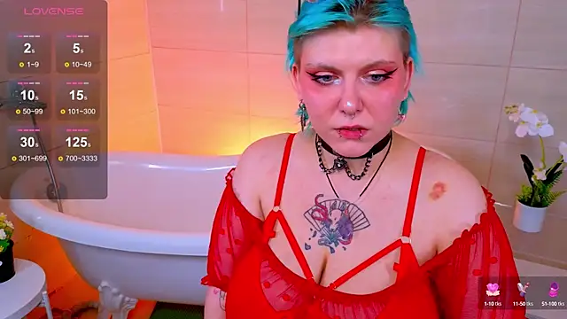 bluelunaray online show from September 13, 2025, 10:48 am