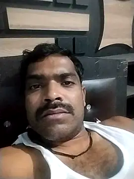 sanjusonk2025 online show from May 4, 2026, 8:22 pm