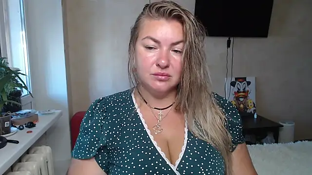 NikaSkylink online show from July 13, 2026, 4:56 am