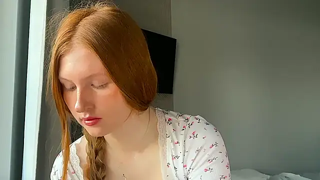 LuxXAngel online show from June 13, 2026, 1:03 am