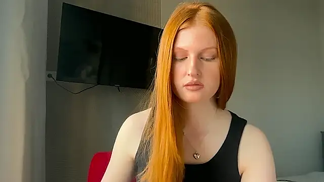 LuxXAngel online show from June 21, 2026, 12:27 am