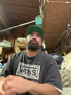 Jonathanfrom420 online show from April 10, 2026, 7:48 am