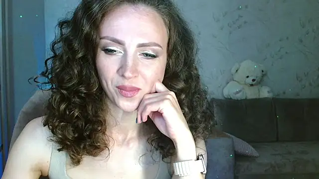 Amber Carrol online show from June 26, 2026, 3:18 pm