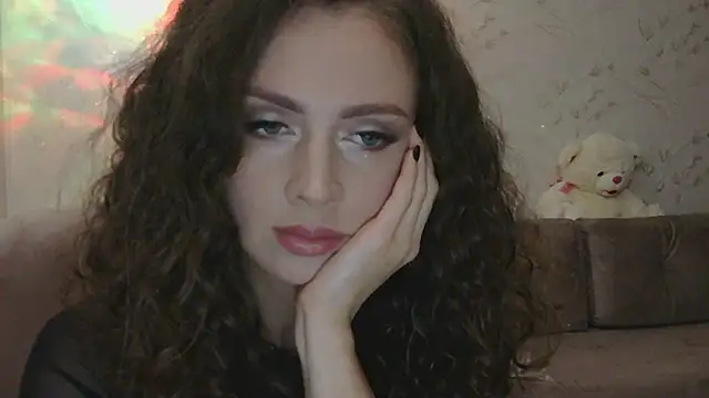 Amber Carrol online show from November 28, 2025, 5:35 pm