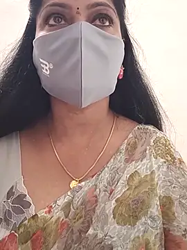 shivani27 online show from December 4, 2025, 12:26 pm