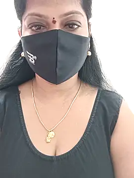 Snapshot of shivani27 chatting on September 25, 2025, 7:36 am shivani27 online show from September 25, 2025, 7:36 am