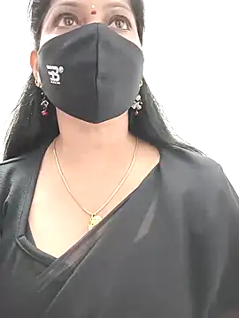 Snapshot of shivani27 chatting on September 14, 2025, 7:25 pm shivani27 online show from September 14, 2025, 7:25 pm