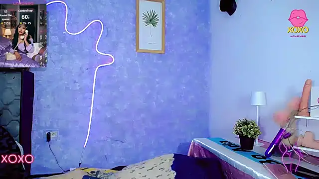 Aishasexy18 online show from November 27, 2025, 4:57 am