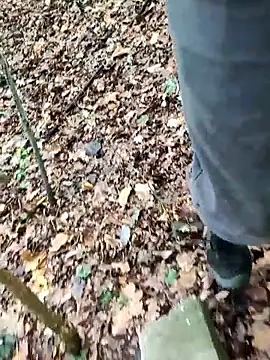 Snapshot of BigLakii@xh chatting on October 8, 2025, 6:59 am BigLakiixh online show from October 8, 2025, 6:59 am