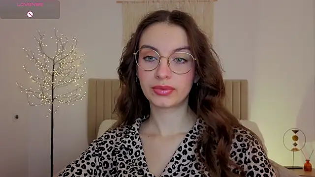 Real cutie1 online show from May 27, 2026, 12:56 pm