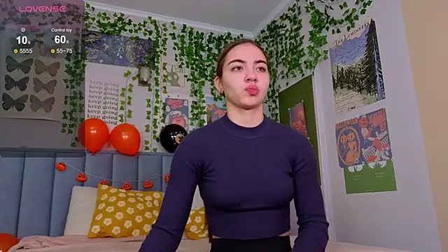 Ashley Pierce online show from October 22, 2025, 4:12 am