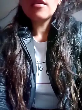 Chriss girl of imaginatio online show from September 10, 2025, 3:55 pm