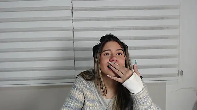 Rachell criss online show from November 25, 2025, 3:51 am