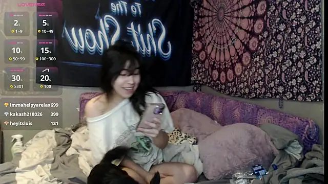 London Ray online show from September 19, 2025, 9:13 am