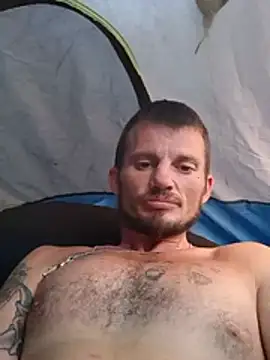 Snapshot of areyouseriousss chatting on July 3, 2026, 9:54 pm areyouseriousss online show from July 3, 2026, 9:54 pm