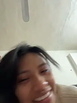 Snapshot of Nia_Desire chatting on May 21, 2026, 9:39 am Nia Desire online show from May 21, 2026, 9:39 am