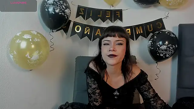 Seijacu online show from December 17, 2025, 6:13 pm