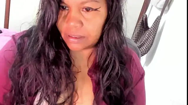 Snapshot of ebonylouissexyhot chatting on September 25, 2025, 3:34 am ebonylouissexyhot online show from September 25, 2025, 3:34 am