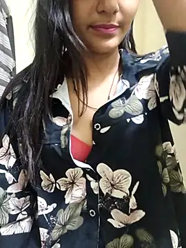 Snapshot of Raj-kumari chatting on April 2, 2026, 6:36 pm Raj-kumari online show from April 2, 2026, 6:36 pm