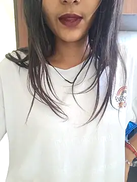 Snapshot of Raj-kumari chatting on April 10, 2026, 8:43 am Raj-kumari online show from April 10, 2026, 8:43 am