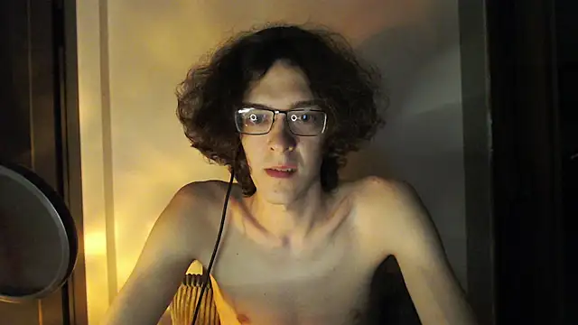 LovesomeCookie online show from May 12, 2026, 6:14 pm