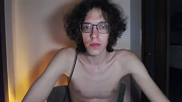 LovesomeCookie online show from April 23, 2026, 6:20 pm