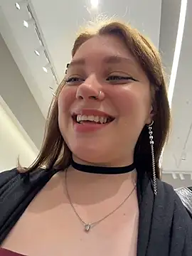 lucy-joy online show from June 5, 2026, 9:26 am