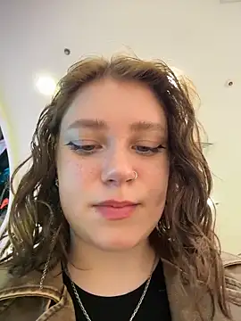 lucy-joy online show from March 30, 2026, 9:33 am