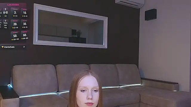 FoxyMira online show from March 26, 2026, 4:05 pm