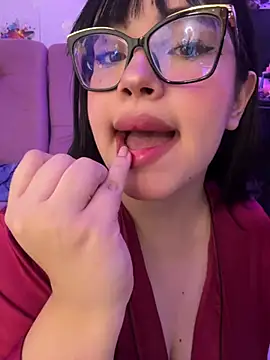 Emily Taylor2 online show from February 8, 2026, 10:07 pm