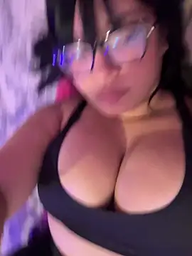 Emily Taylor2 online show from May 16, 2026, 1:59 am